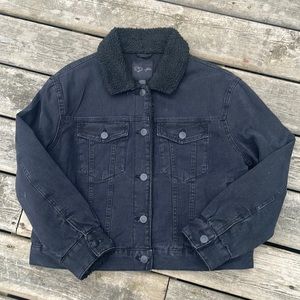 NWT. RD Style Denim Sherpa Jacket